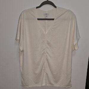 Like New Bar III Cream V-Neck Top Blouse Size Large
